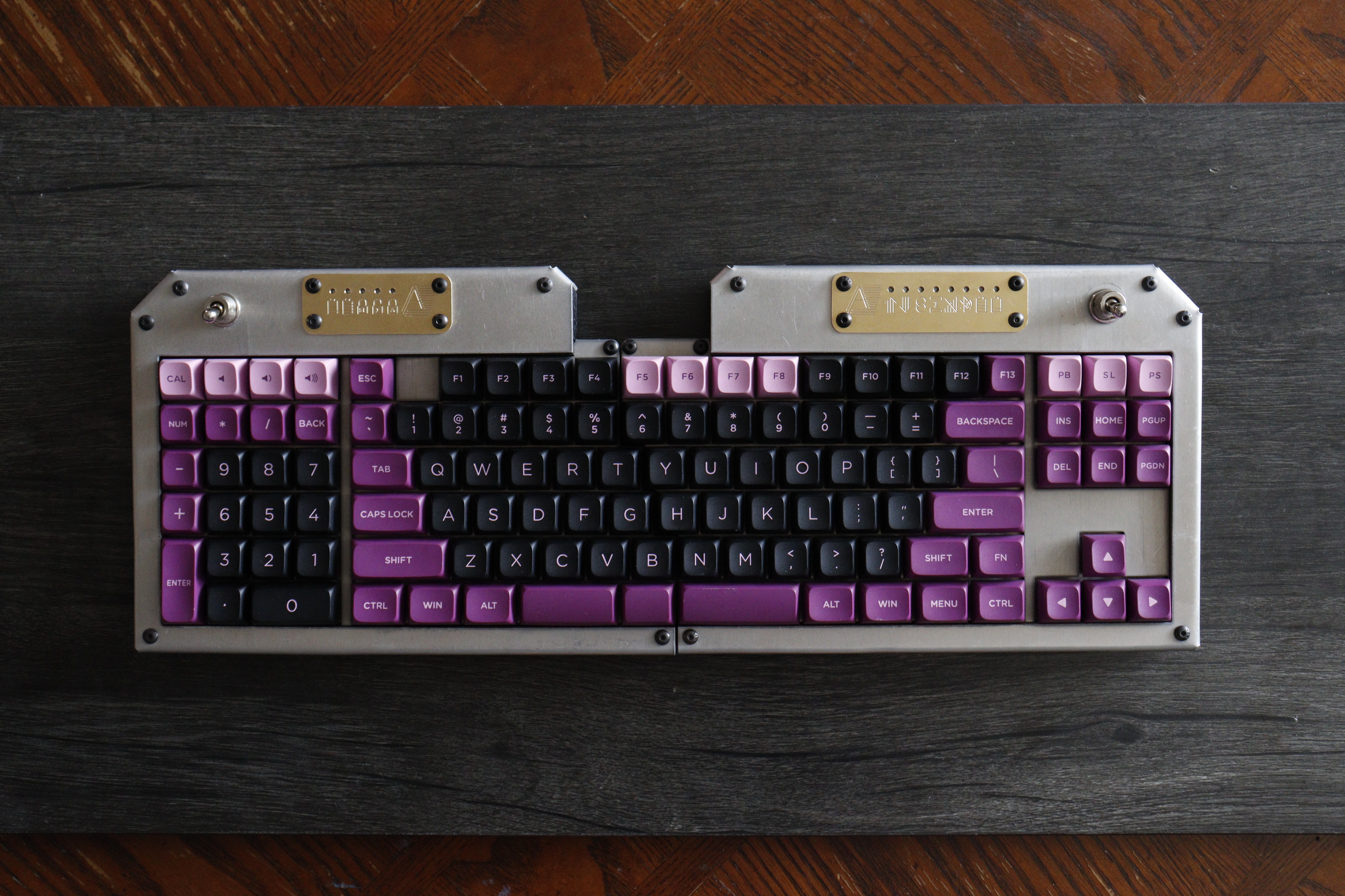 The keyboard with the two halves fit together